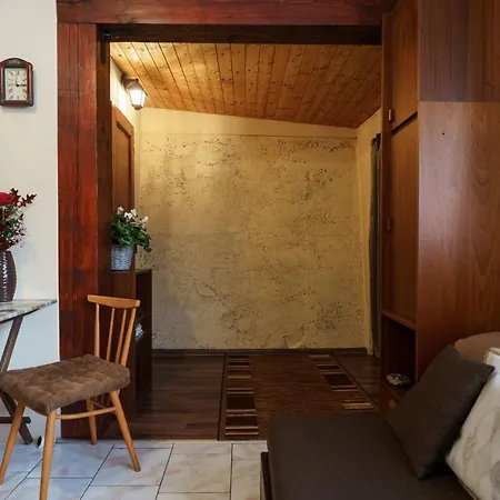 Melita - The Very Centre Of Town Apartment