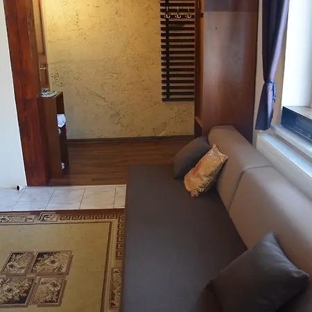 Melita - The Very Centre Of Town *